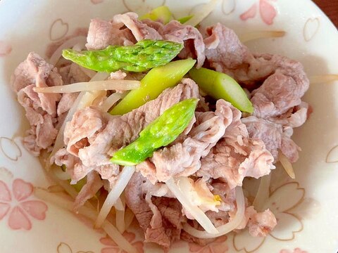 豚肉ともやしとアスパラの白だし煮